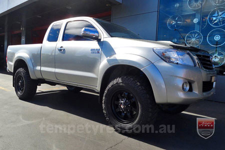 17x9.0 Ballistic Anvil on TOYOTA HILUX