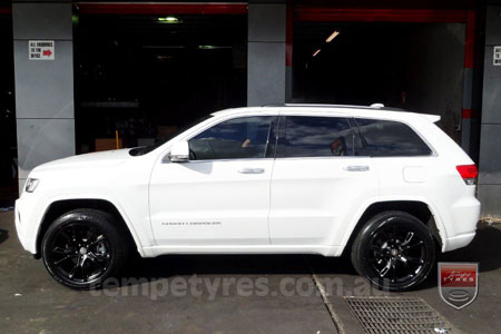 20x10 SRT8 Spider Monkey SB on JEEP GRAND CHEROKEE