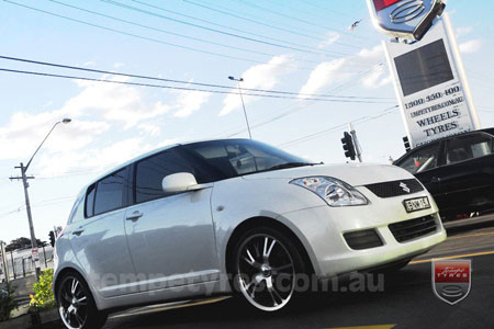 17x7.5 Panther Vector on SUZUKI SWIFT