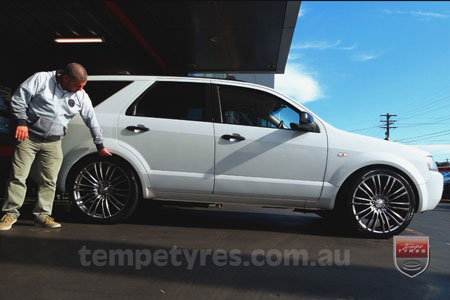 22x9.5 Lenso Como Shadow on FORD TERRITORY