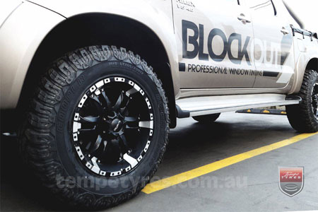 17x9.0 Ballistic Wizard on TOYOTA HILUX