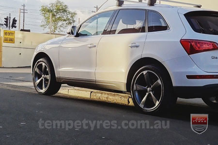 20x9.0 TTRS on AUDI Q5