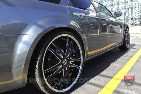 24x9.0 Giovinco G-03 Chrome on CHRYSLER 300C