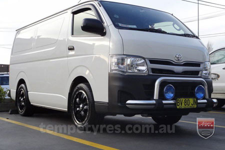 17x7.5 Incubus S003 on TOYOTA HIACE