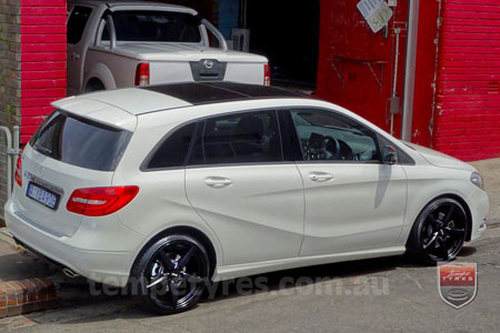 19x8.5 Oxxo Wheels 0492 on MERCEDES B-CLASS