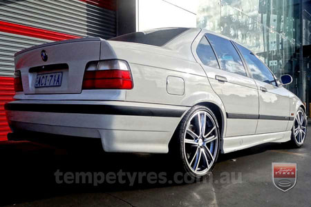 18x7.5 Fox R5 Gunmetal on BMW E36