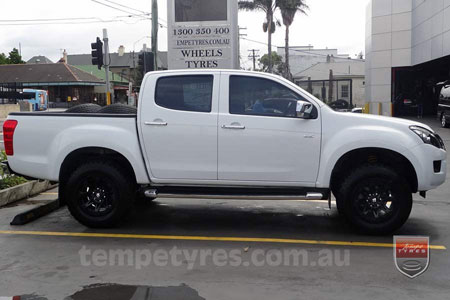 17x9.0 Ballistic Jester on ISUZU D-MAX 