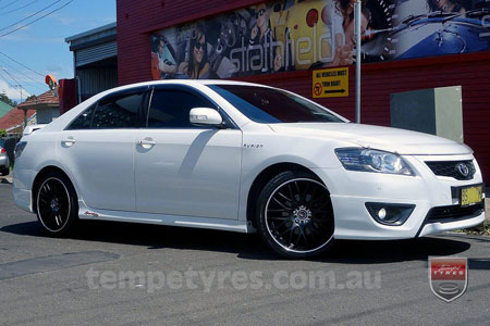 19x8.5 Lenso Type-M MBJ on TOYOTA AURION