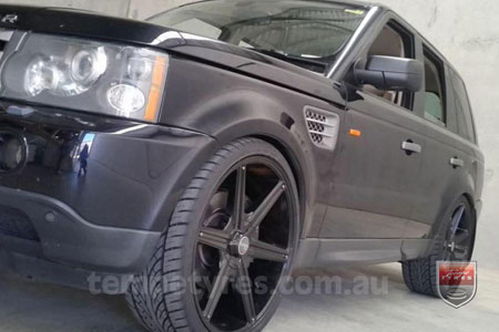 24x9.5 Incubus 842 GB on RANGE ROVER SPORT