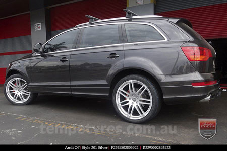 22x9.5 Style201 Silver on AUDI Q7