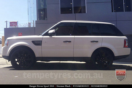 22x10 Stormer Black on RANGE ROVER SPORT