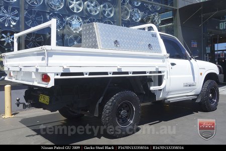 Custom Simmons Wheels on NISSAN PATROL