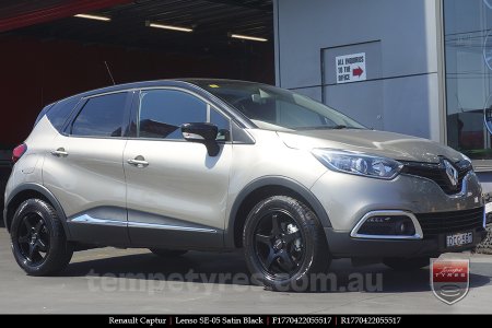 17x7.0 Lenso SE-05 on RENAULT CAPTUR