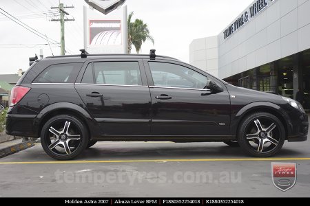 18x8.0 Akuza Lever BFM on HOLDEN ASTRA