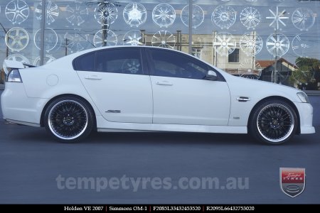 20x8.5 20x9.5 Simmons OM-1 Gloss Black on HOLDEN COMMODORE VE