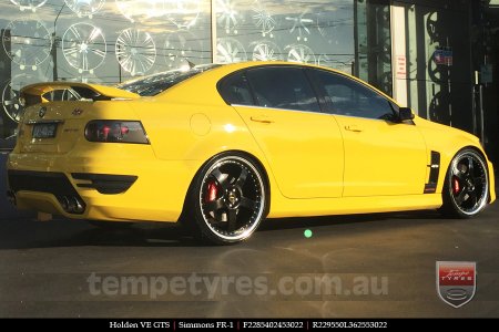 22x8.5 22x9.5 Simmons FR-1 Gloss Black Mirror Lip on HOLDEN COMMODORE VE