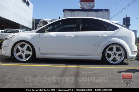 20x8.5 20x9.5 Simmons FR-1 White on FORD FOCUS