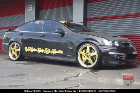 22x8.5 22x9.5 Simmons FR-1 Gold on HOLDEN COMMODORE VE