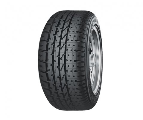 Yokohama 165/70R10 72H A008