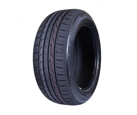 Three-A 225/35R20 90W P606