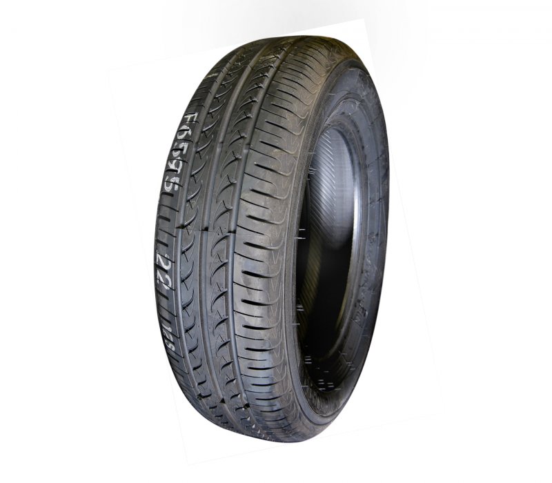 Yokohama 1956015 88H BLUEARTH AE01 | Tyres | Tempe Tyres